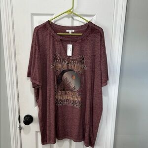 Maurices Woman’s Journey Graphic Tee in Burgundy